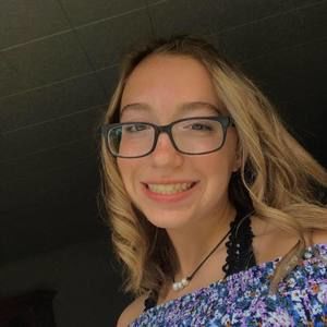 Meet your Posher, Kenzie